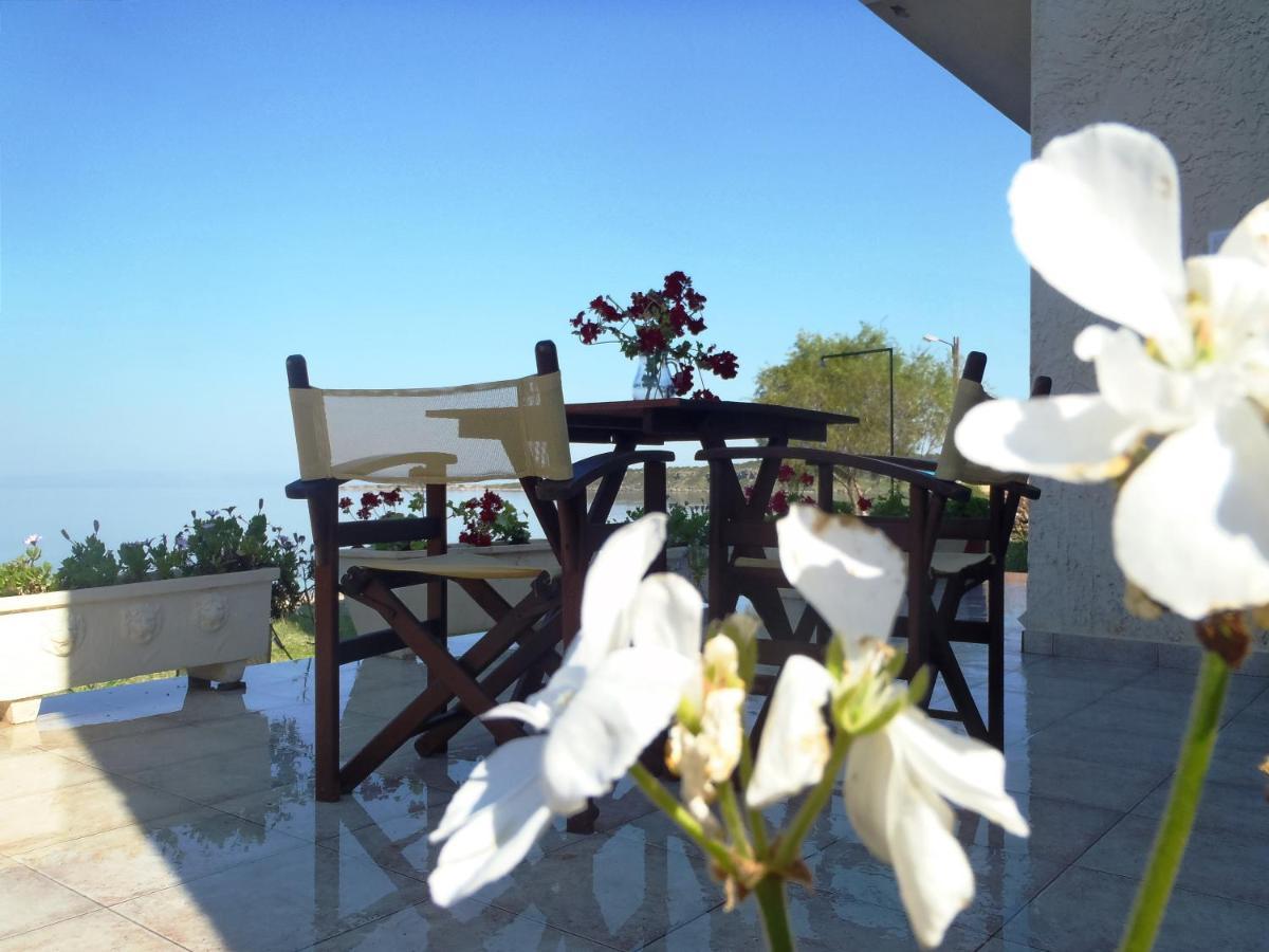 Kyparissis Beach Houses Skala Mistegnon エクステリア 写真