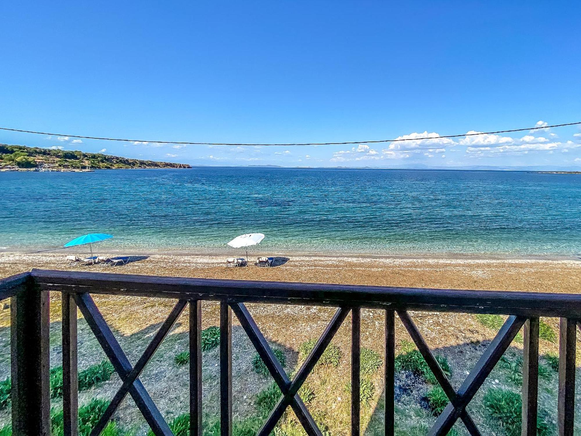 Kyparissis Beach Houses Skala Mistegnon エクステリア 写真