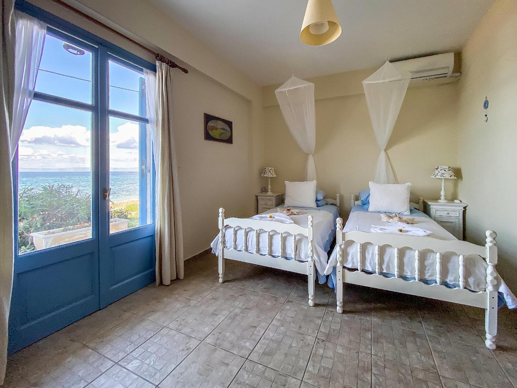 Kyparissis Beach Houses Skala Mistegnon エクステリア 写真